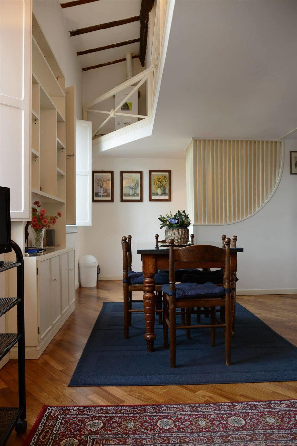 Apartment Coronari Rome
